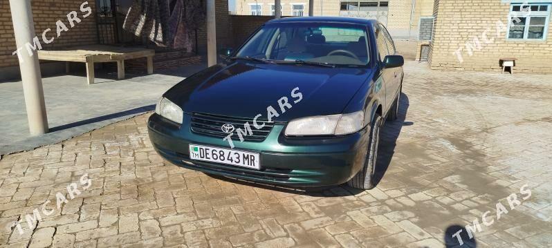 Toyota Camry 1998 - 92 000 TMT - Baýramaly - img 3