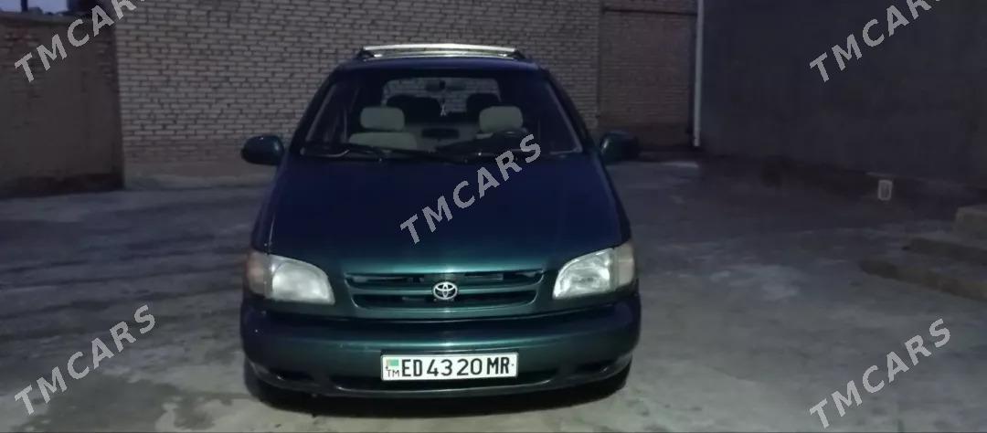 Toyota Sienna 1998 - 110 000 TMT - Мары - img 4