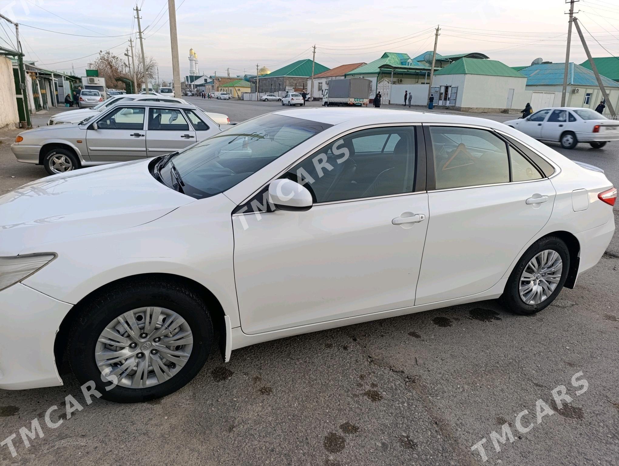 Toyota Camry 2016 - 200 000 TMT - Бедев - img 4