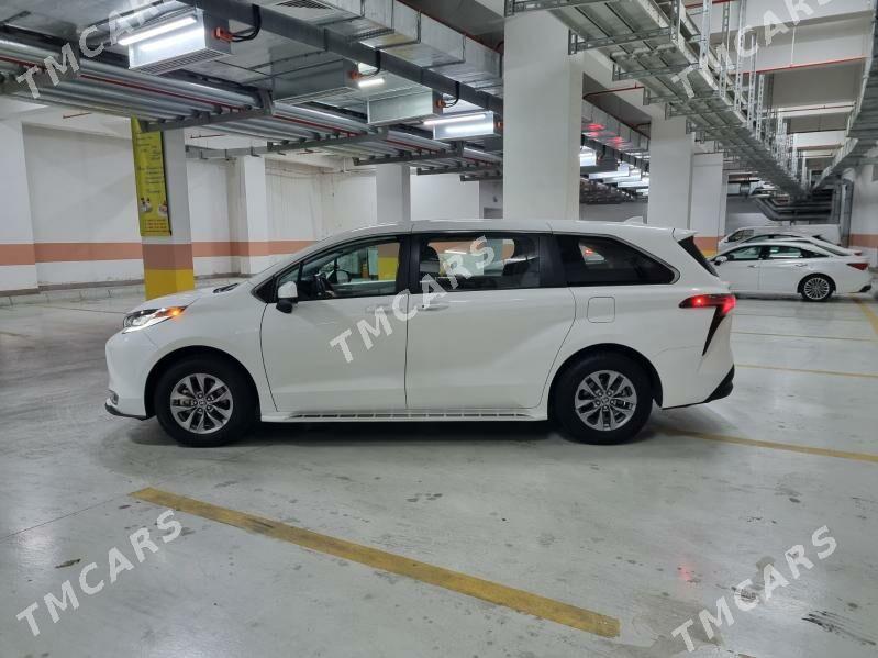 Toyota Sienna 2021 - 435 000 TMT - Ашхабад - img 2