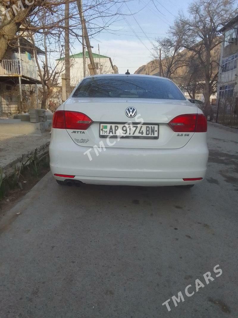 Volkswagen Jetta 2011 - 130 000 TMT - Türkmenbaşy - img 6