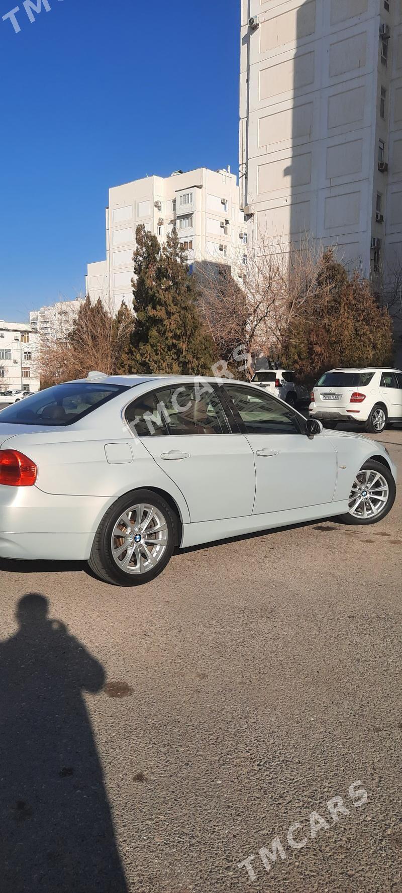 BMW 330 2005 - 127 000 TMT - Aşgabat - img 3