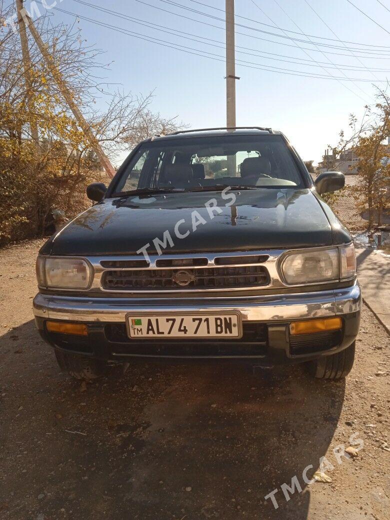 Nissan Pathfinder 1997 - 90 000 TMT - Балканабат - img 3