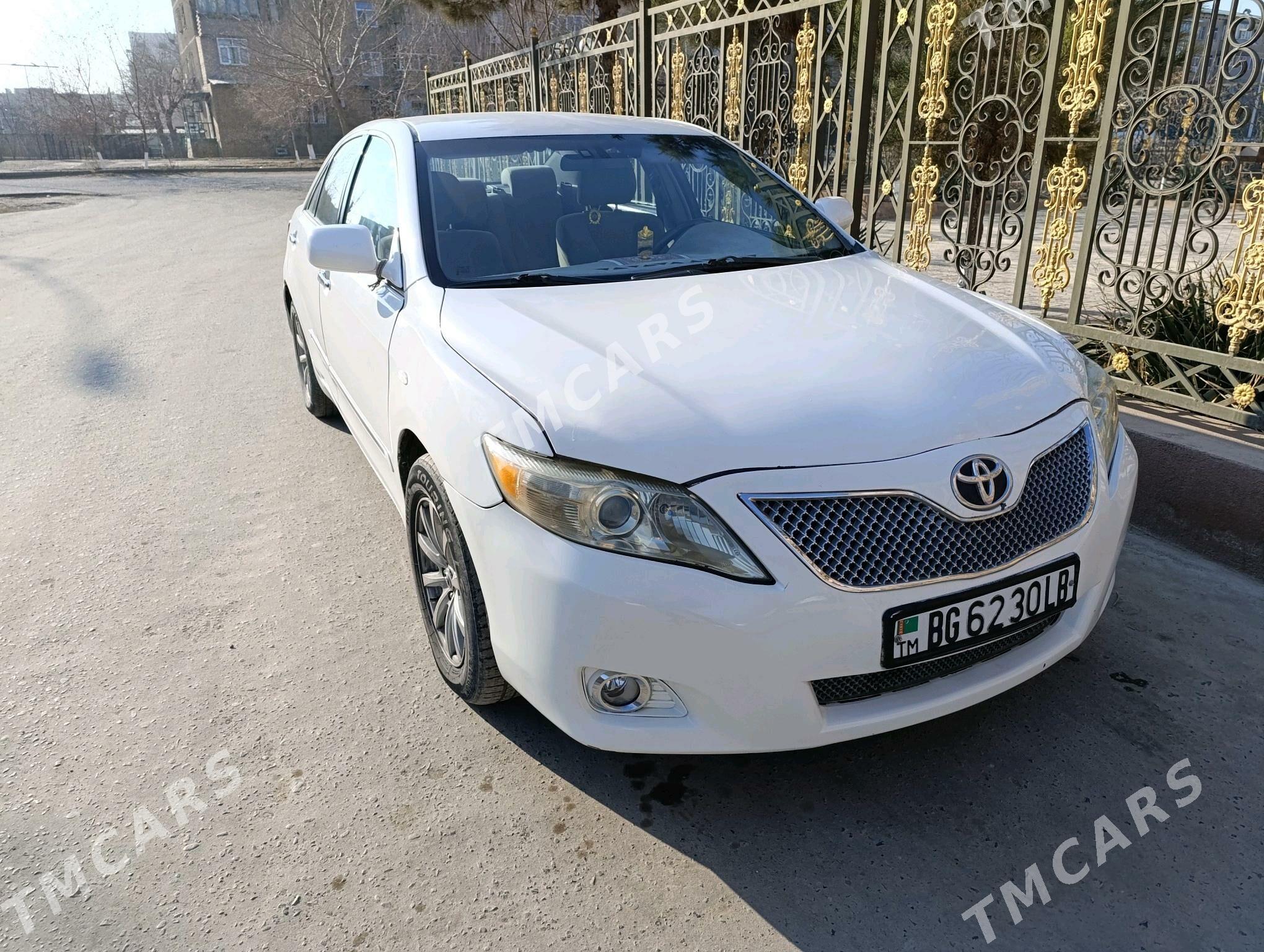 Toyota Camry 2011 - 150 000 TMT - Çärjew - img 6