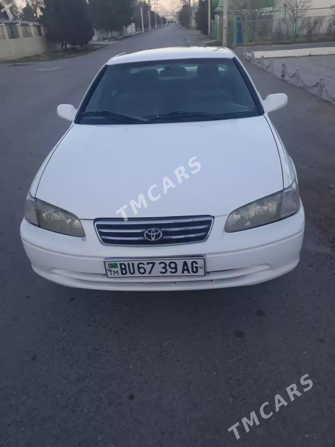 Toyota Camry 2000 - 119 000 TMT - Бузмеин - img 3