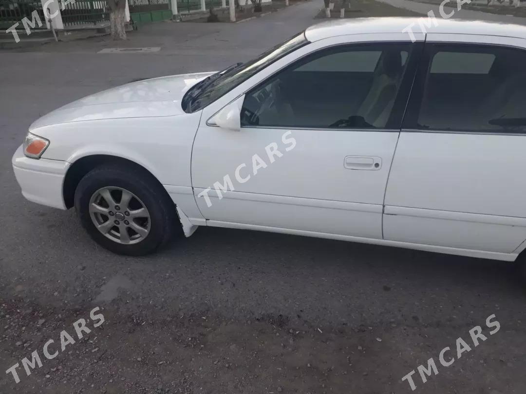 Toyota Camry 2000 - 119 000 TMT - Бузмеин - img 4