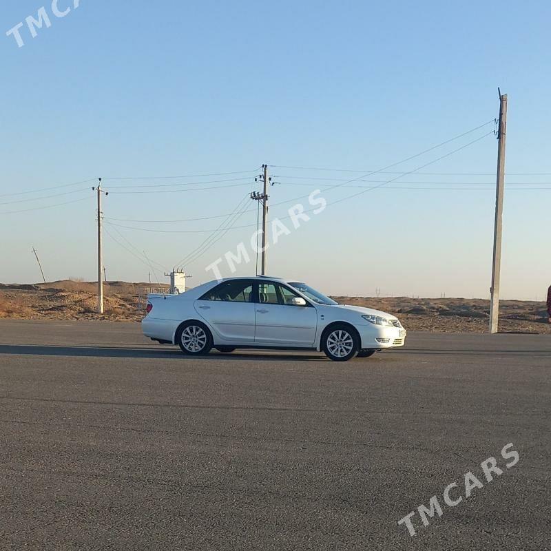 Toyota Camry 2003 - 160 000 TMT - Байрамали - img 3