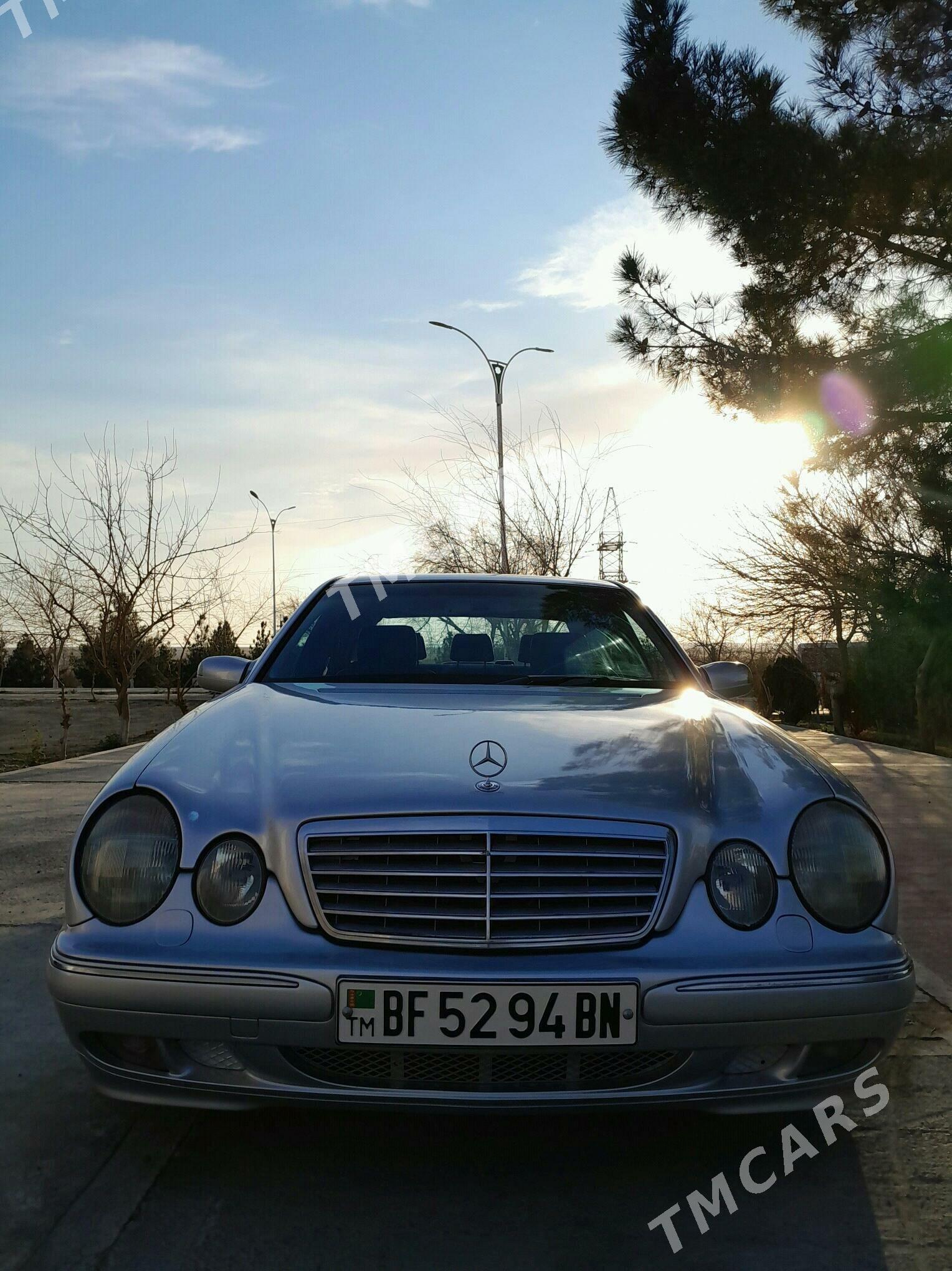 Mercedes-Benz E320 2001 - 115 000 TMT - Türkmenbaşy - img 2