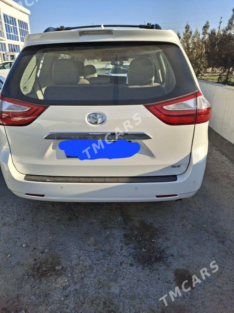 Toyota Sienna 2018 - 482 000 TMT - Büzmeýin - img 2