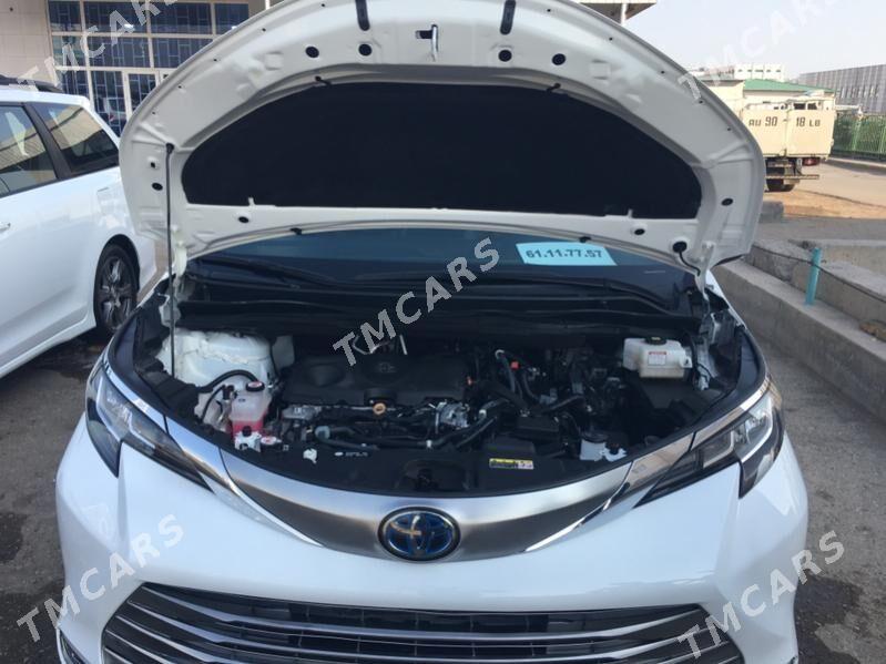 Toyota Sienna 2022 - 610 000 TMT - Чоганлы - img 5