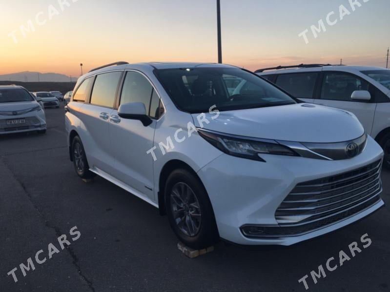 Toyota Sienna 2022 - 610 000 TMT - Чоганлы - img 3