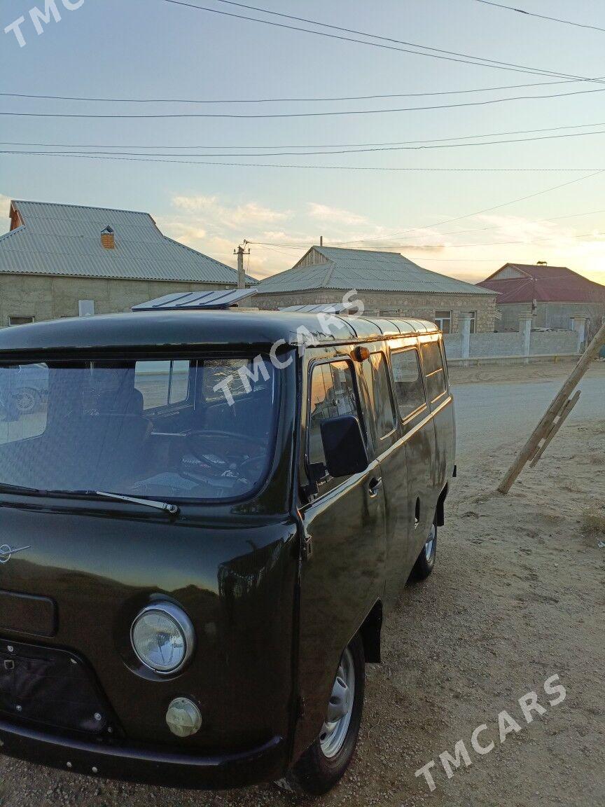 UAZ 469 1989 - 65 000 TMT - Балканабат - img 5