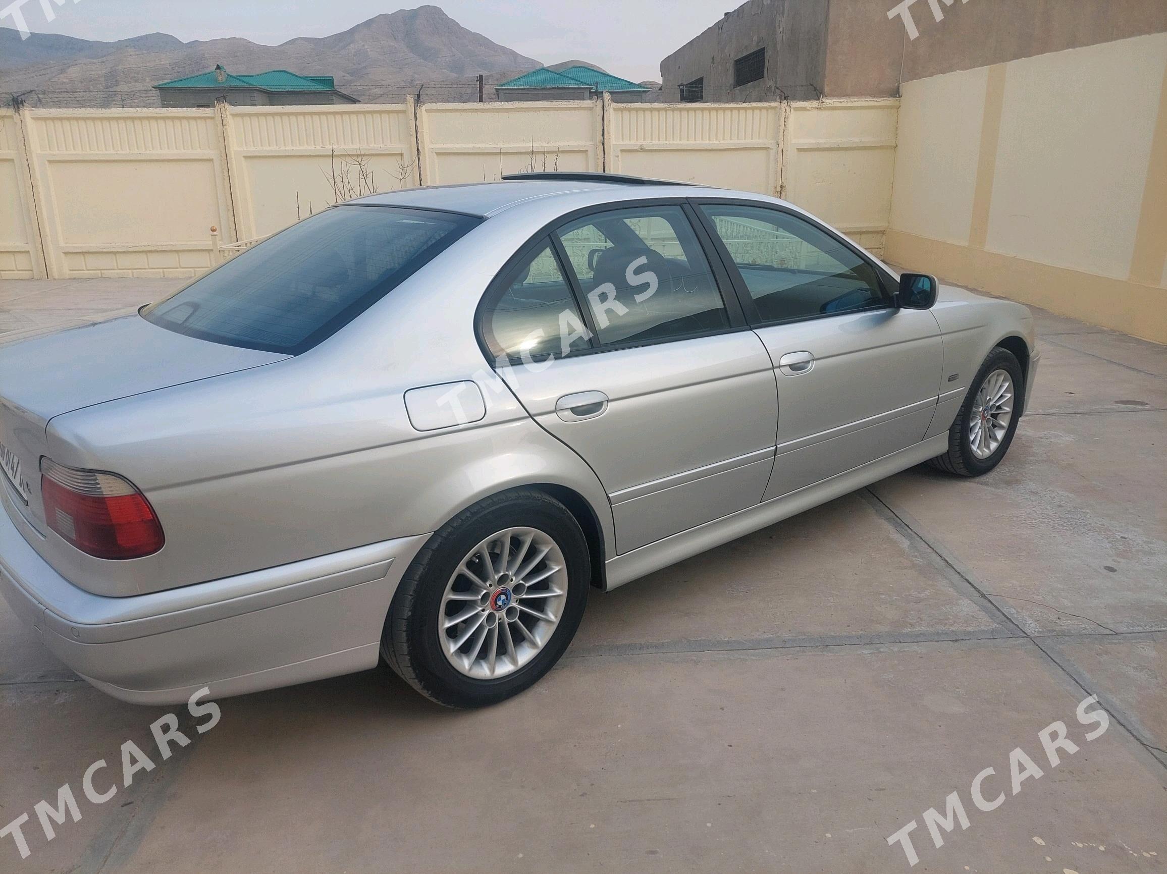 BMW 525 2001 - 95 000 TMT - Balkanabat - img 4