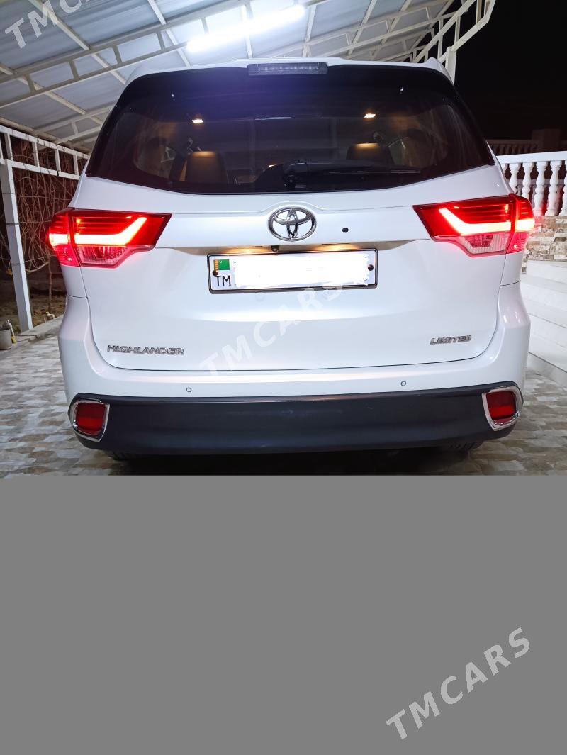 Toyota Highlander 2018 - 610 000 TMT - Aşgabat - img 2