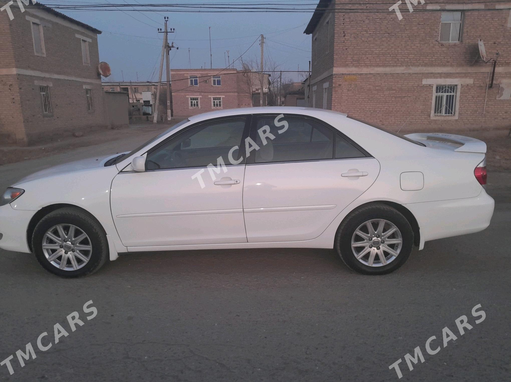 Toyota Camry 2002 - 140 000 TMT - Гурбансолтан Едже - img 3