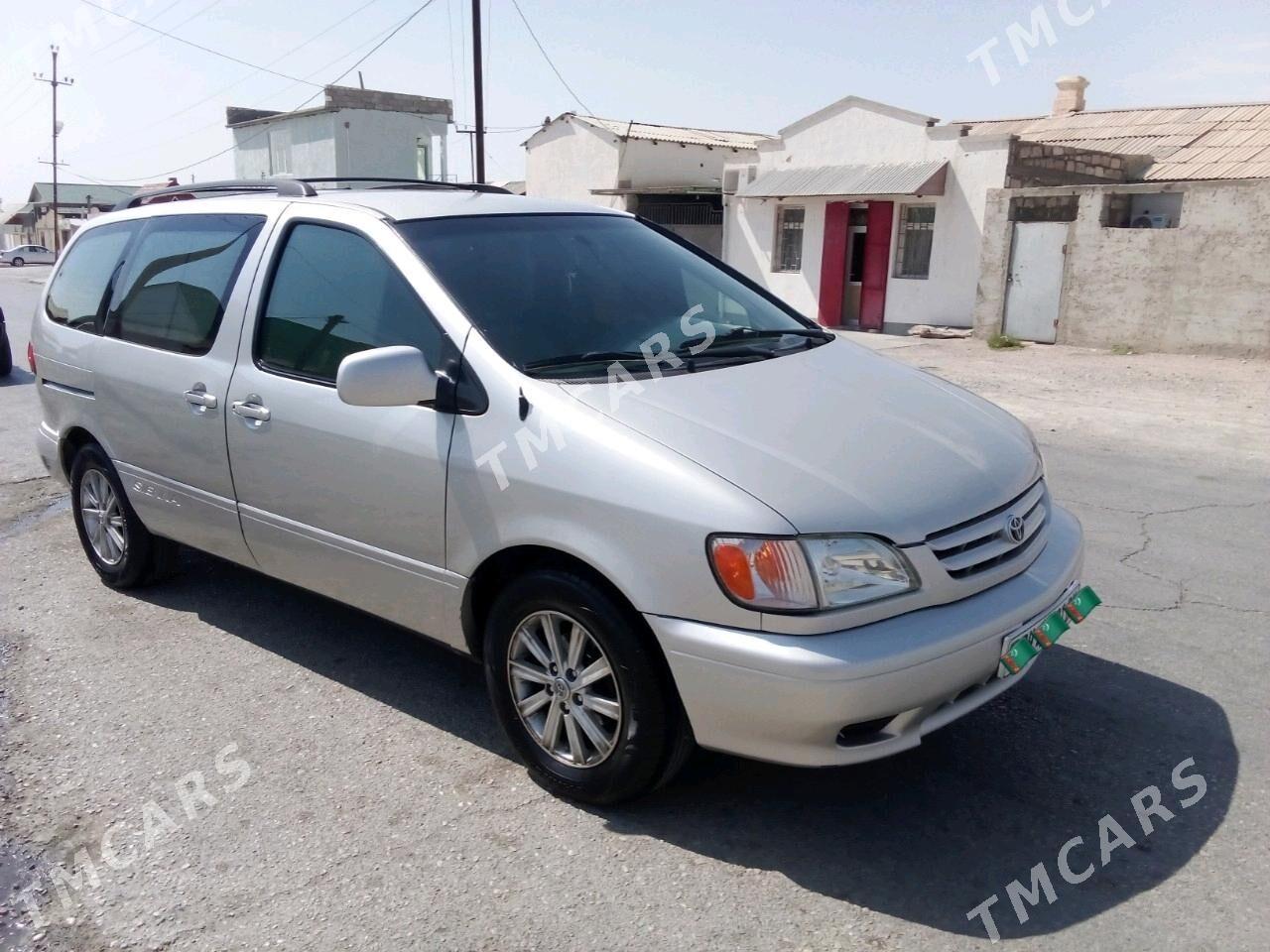 Toyota Sienna 2002 - 160 000 TMT - Балканабат - img 2