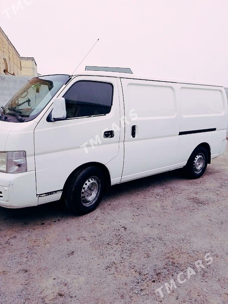 Nissan Urvan 2004 - 80 000 TMT - Анев - img 6