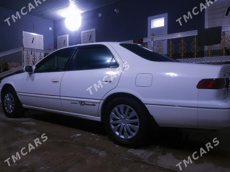 Toyota Camry 1998 - 130 000 TMT - Magdanly - img 8