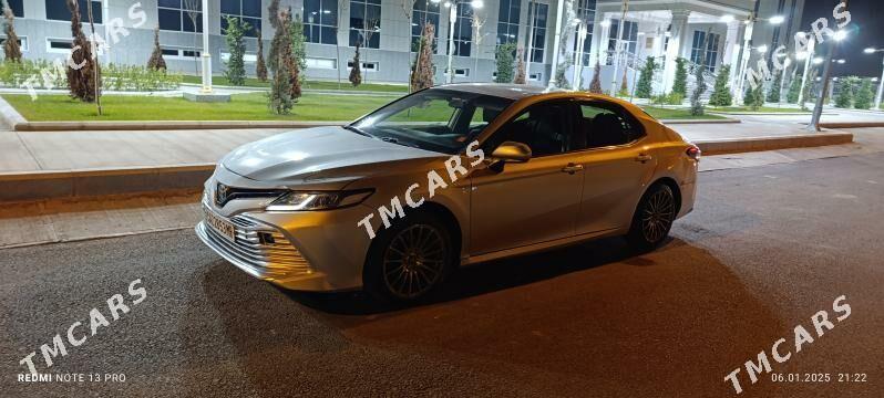 Toyota Camry 2019 - 230 000 TMT - Мары - img 4