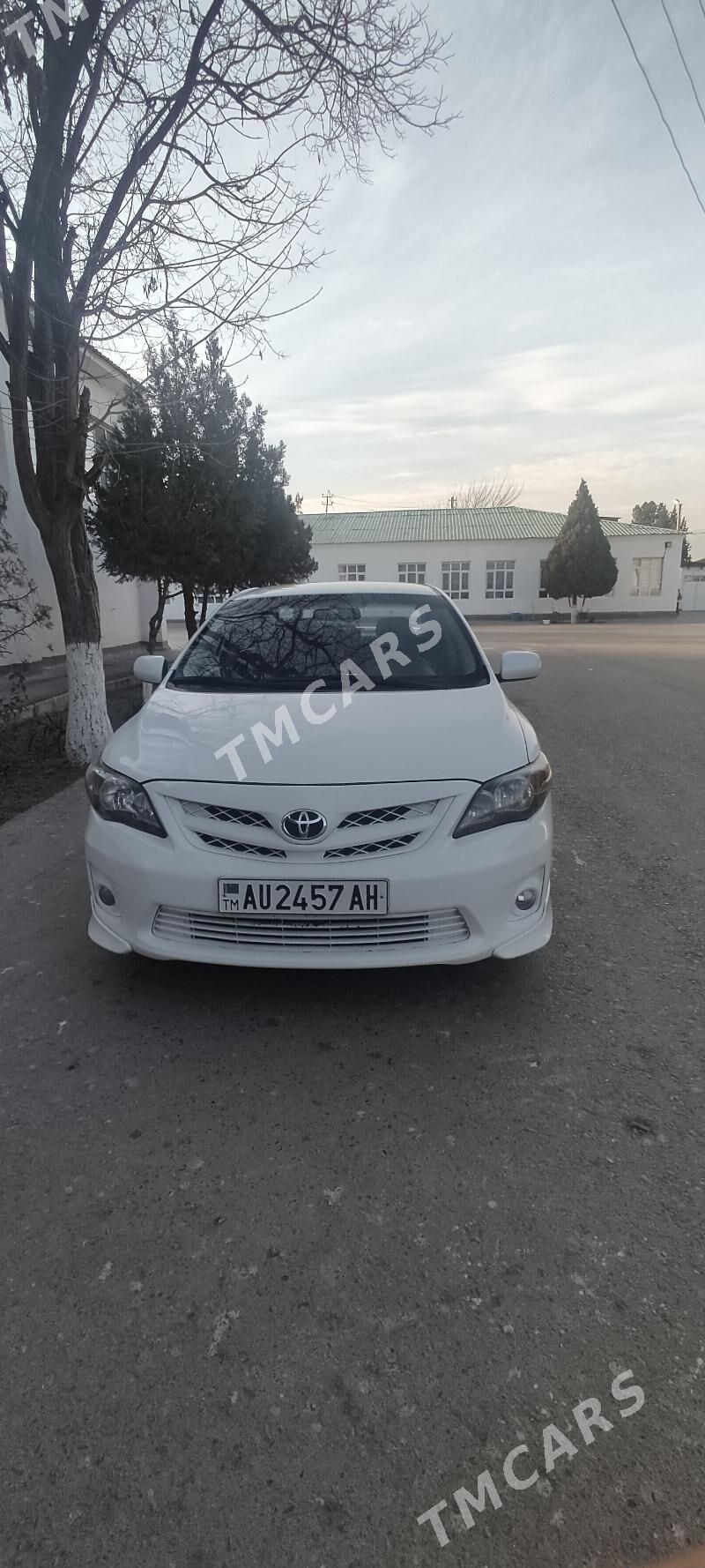 Toyota Corolla 2013 - 146 000 TMT - Aşgabat - img 2