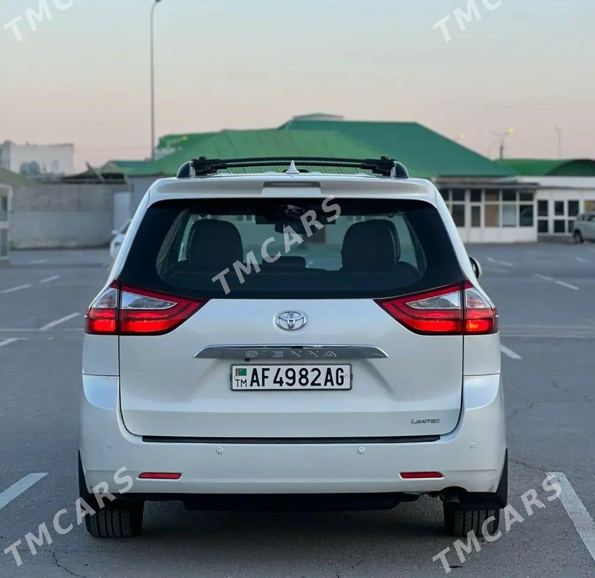 Toyota Sienna 2017 - 460 000 TMT - Aşgabat - img 9