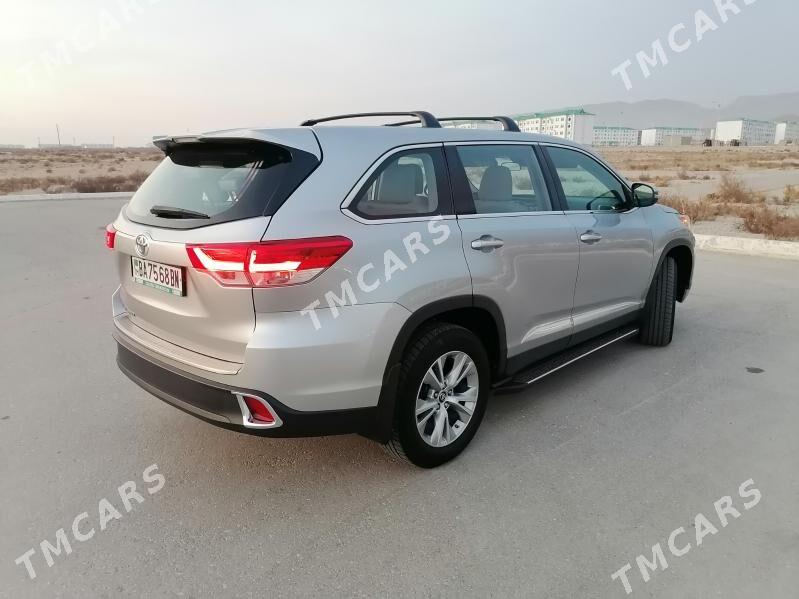 Toyota Highlander 2019 - 395 000 TMT - Балканабат - img 3