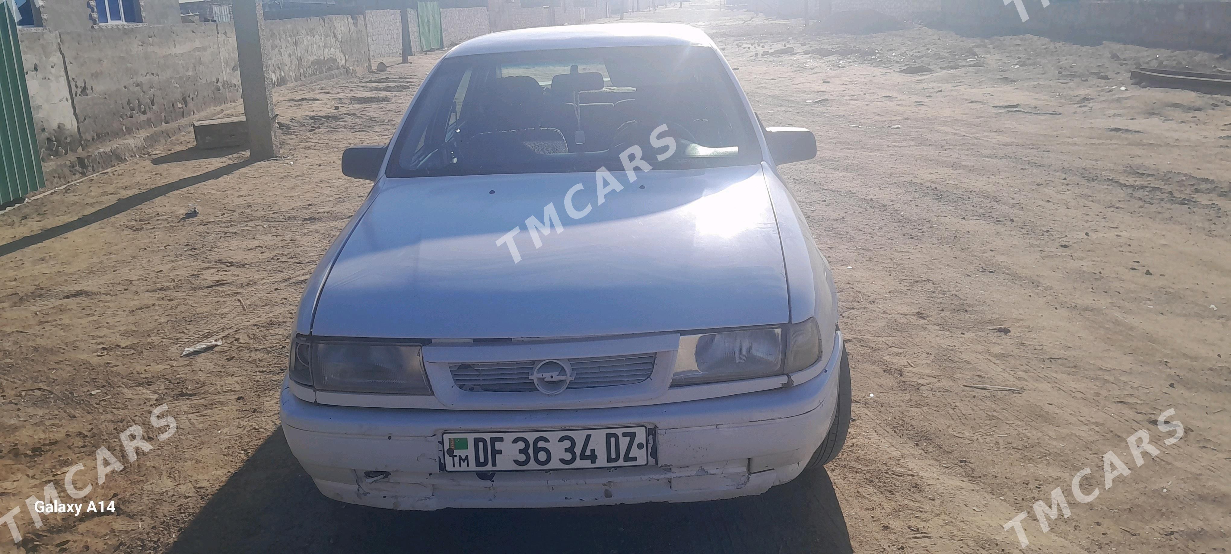 Opel Vectra 1993 - 30 000 TMT - Türkmenbaşy - img 4