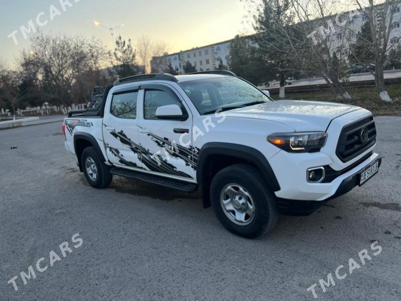 Toyota Tacoma 2022 - 420 000 TMT - Туркменабат - img 2