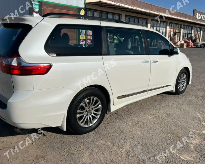 Toyota Sienna 2018 - 485 000 TMT - Мары - img 5