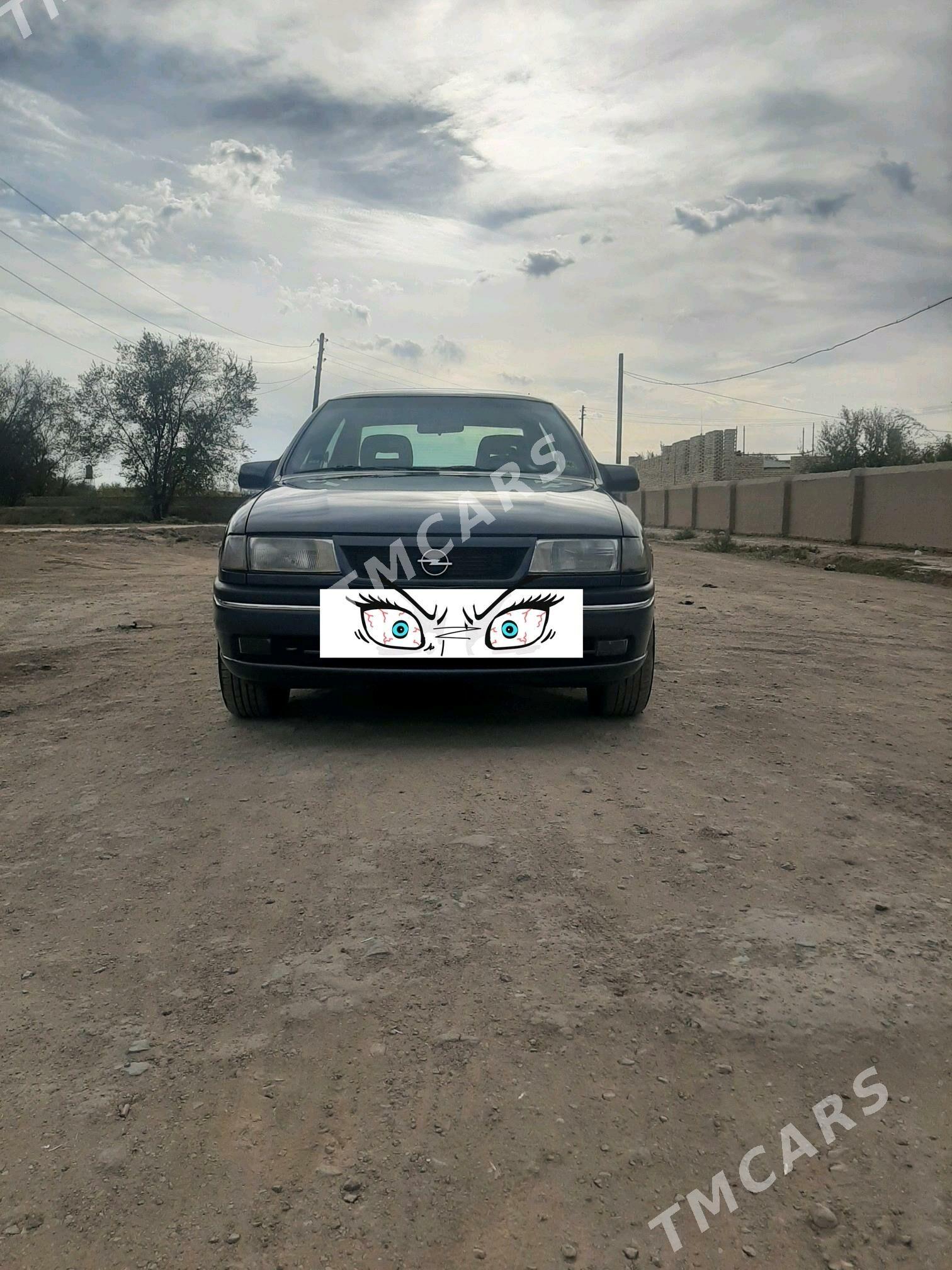 Opel Vectra 1994 - 47 000 TMT - Гурбансолтан Едже - img 2