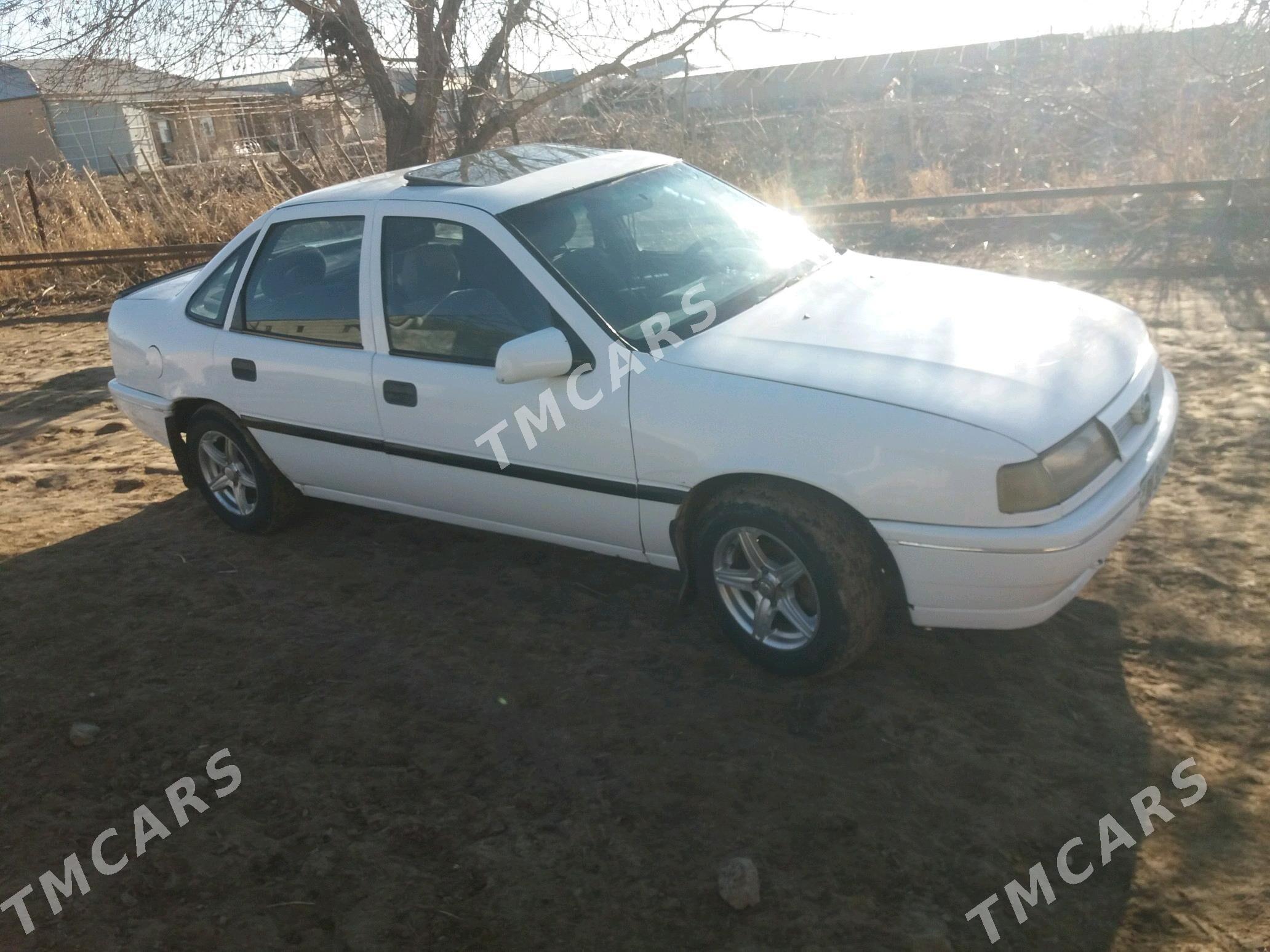 Opel Vectra 1990 - 30 000 TMT - Мургап - img 6