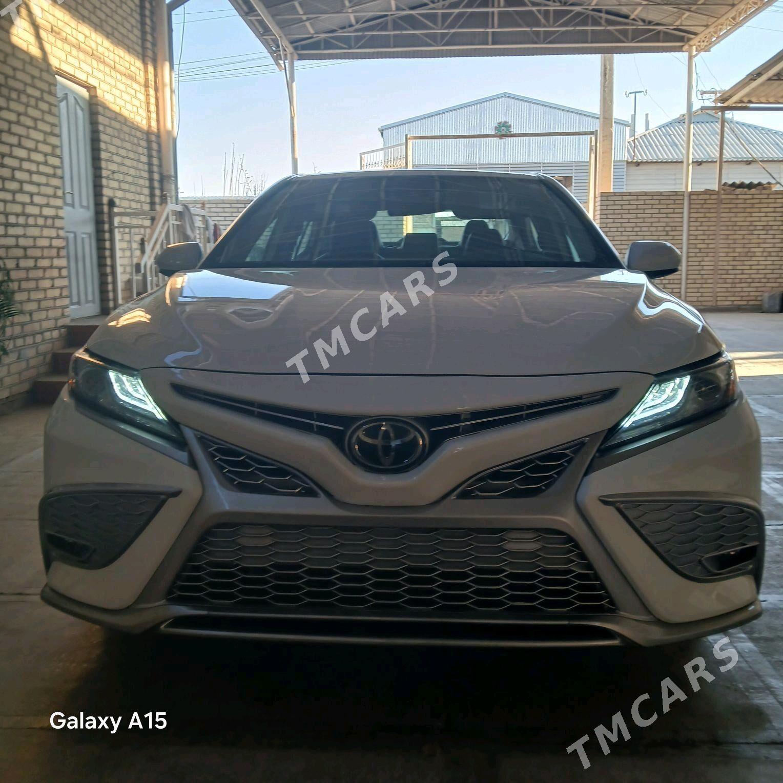 Toyota Camry 2020 - 300 000 TMT - Мары - img 4