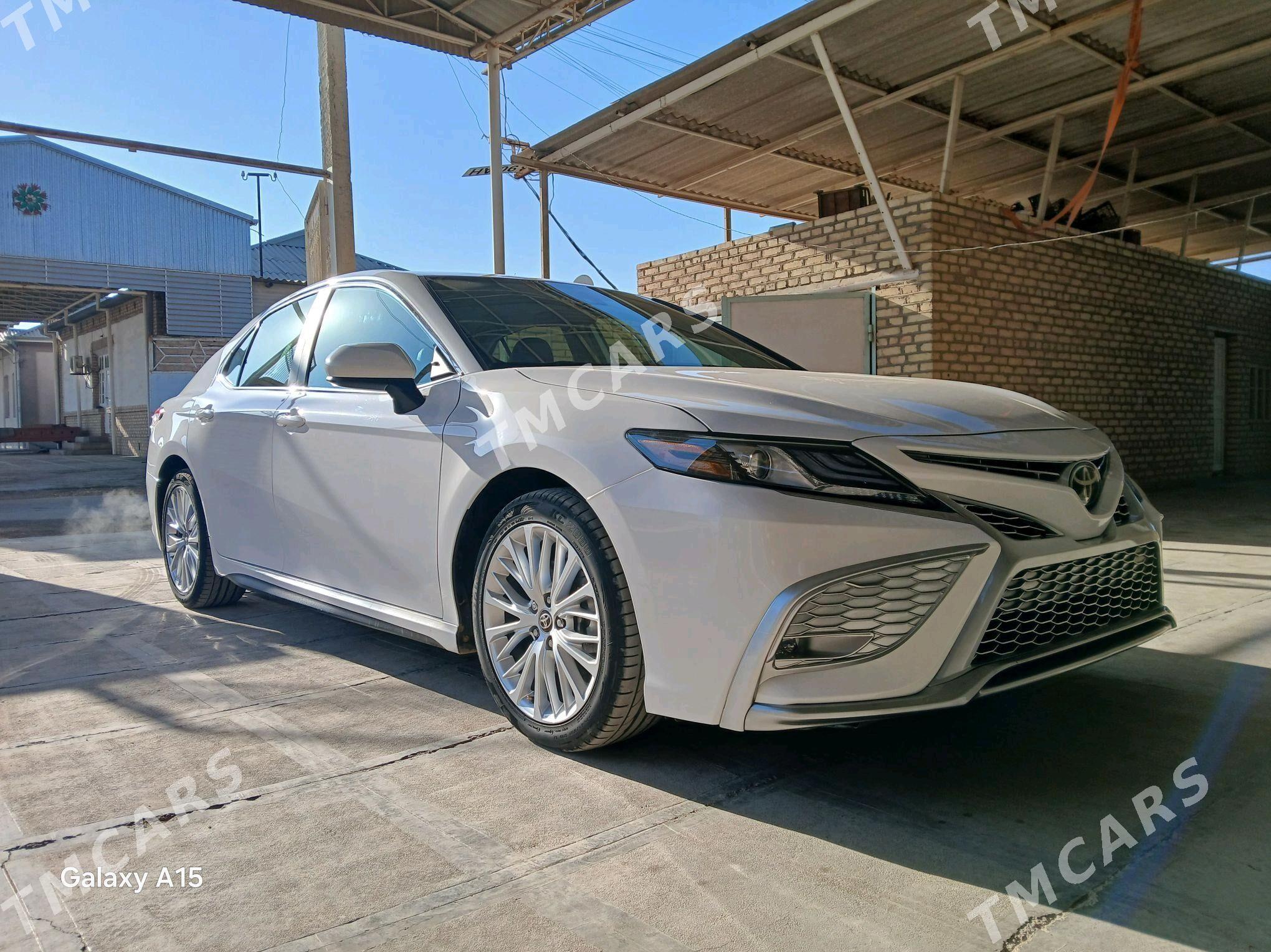 Toyota Camry 2020 - 300 000 TMT - Мары - img 3