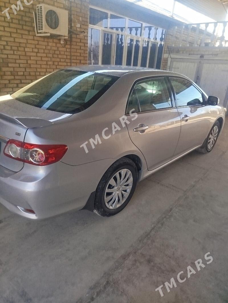 Toyota Corolla 2013 - 150 000 TMT - Мары - img 4