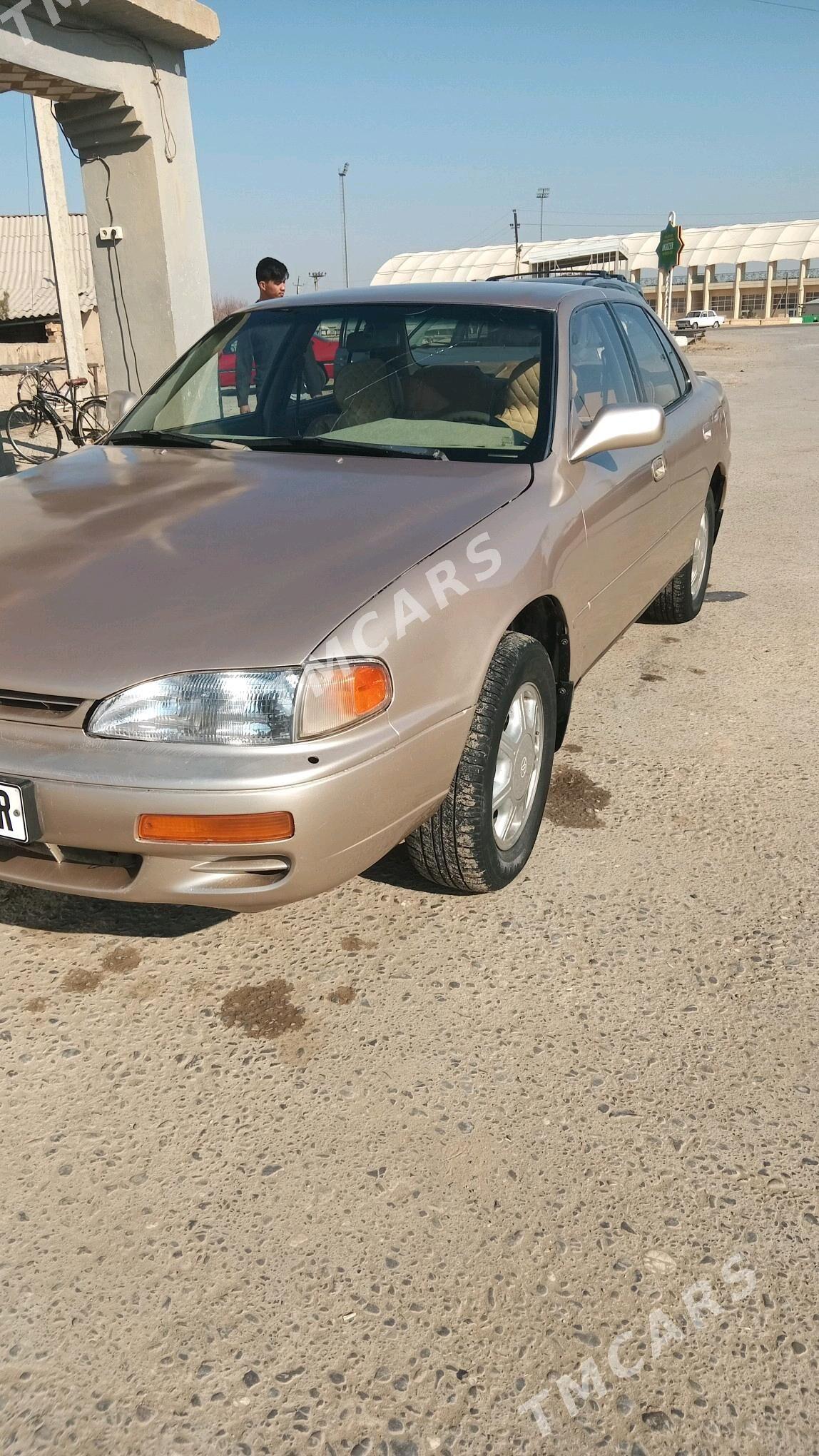 Toyota Camry 1995 - 74 000 TMT - Ýolöten - img 2