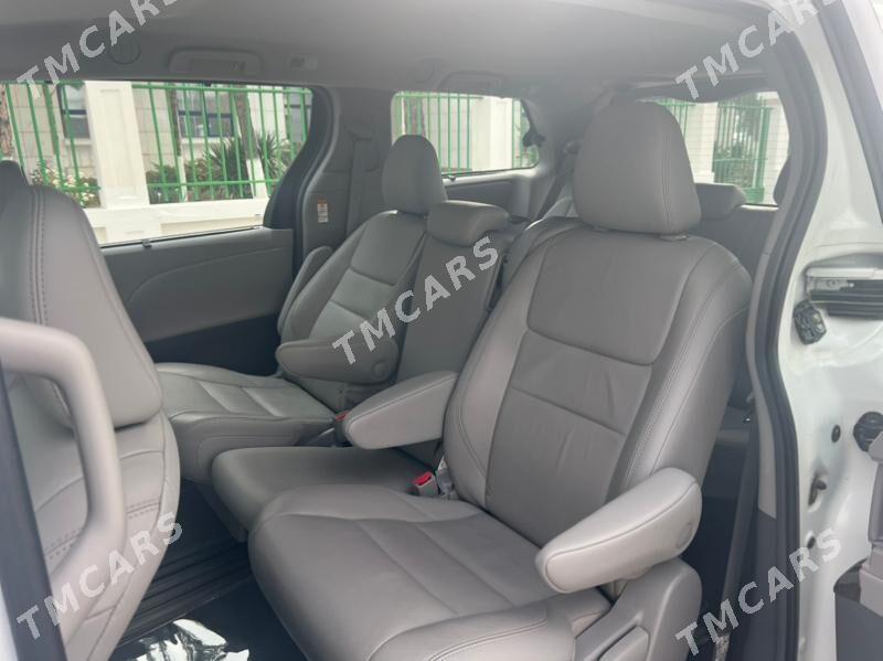 Toyota Sienna 2019 - 480 000 TMT - Aşgabat - img 7