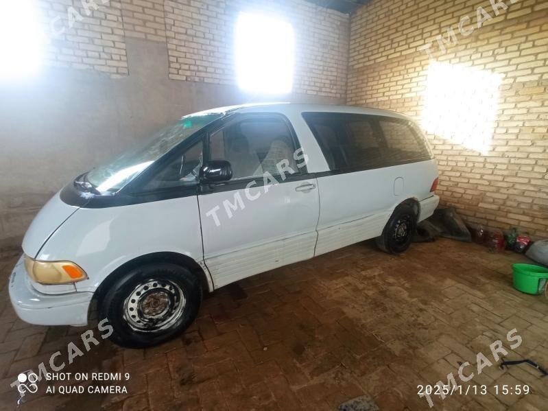 Toyota Previa 1992 - 25 000 TMT - Халач - img 2