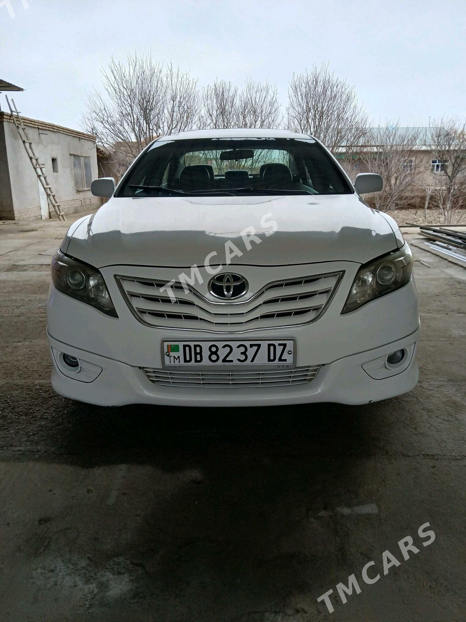 Toyota Camry 2011 - 190 000 TMT - Köneürgenç - img 8