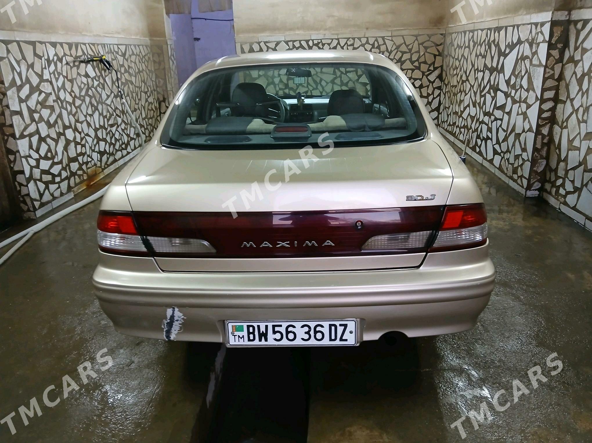 Nissan Maxima 1996 - 65 000 TMT - Гурбансолтан Едже - img 4