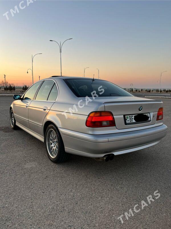 BMW E39 2003 - 115 000 TMT - Türkmenbaşy - img 8