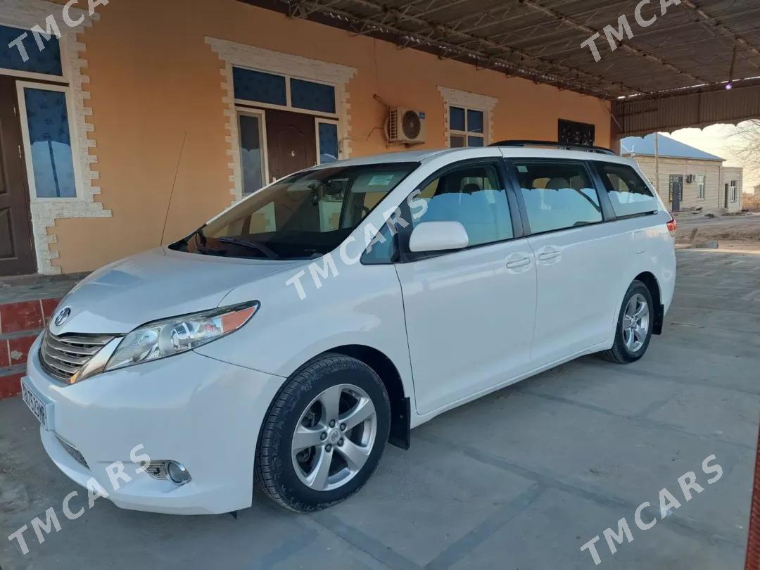 Toyota Sienna 2011 - 280 000 TMT - Mary - img 8