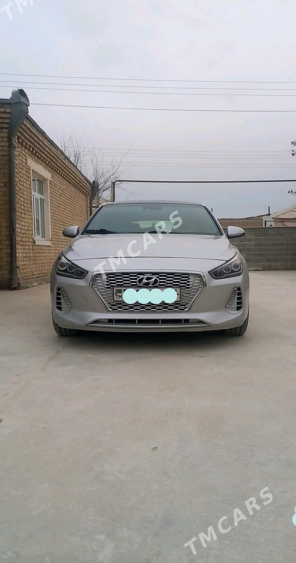 Hyundai Elantra GT 2018 - 230 000 TMT - Bäherden - img 6