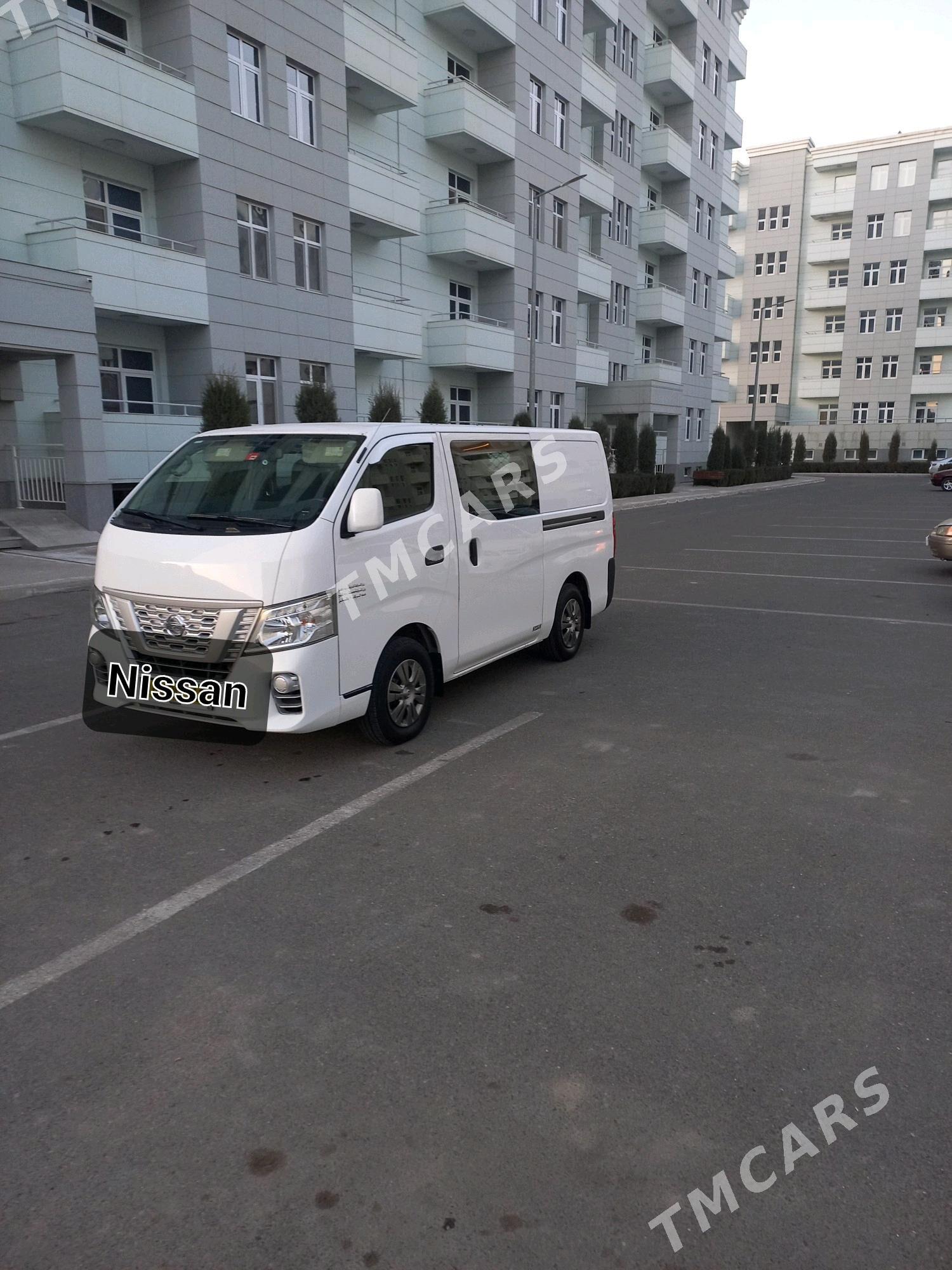 Nissan Urvan 2018 - 280 000 TMT - Mary - img 2