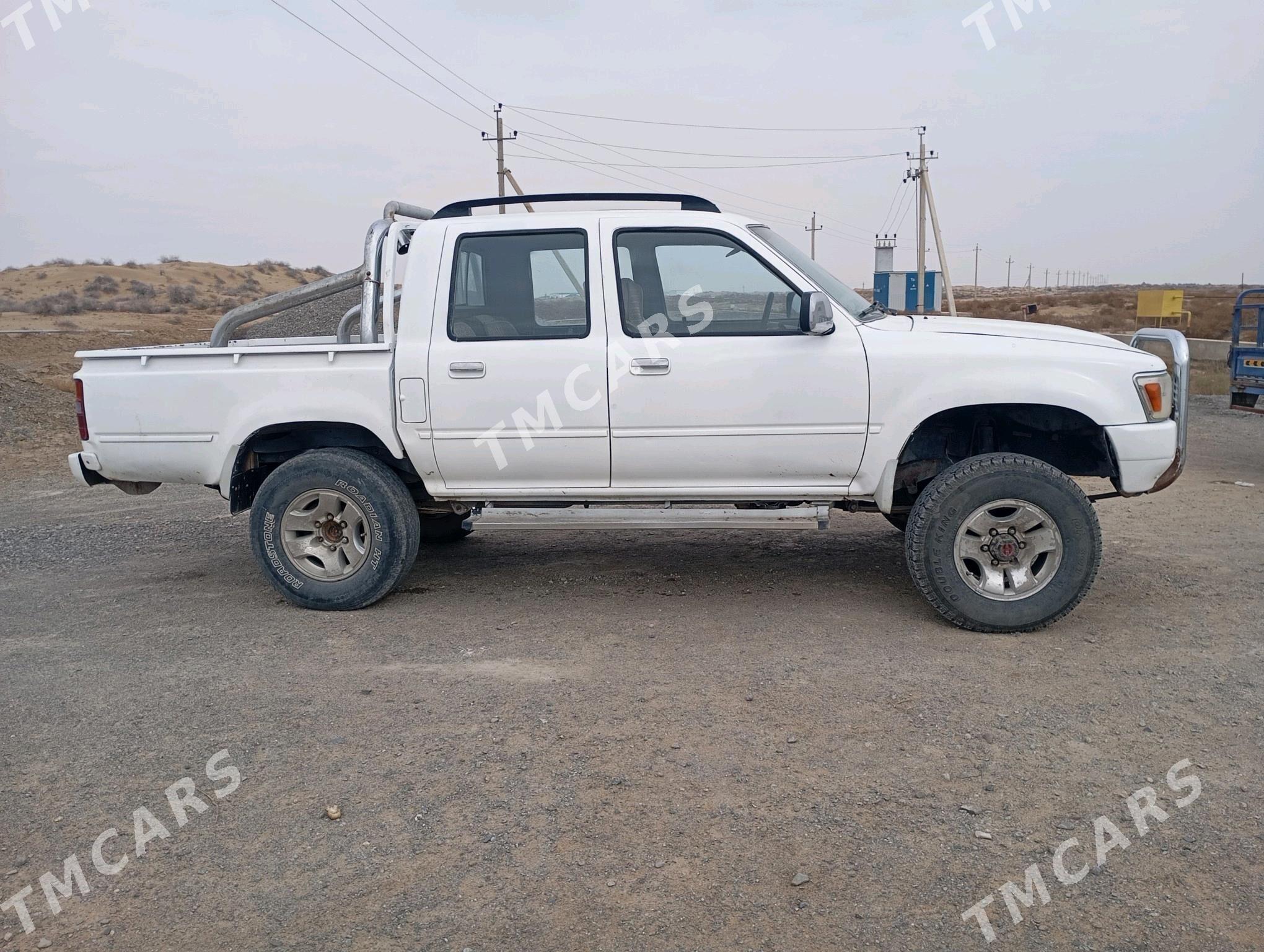 Toyota Hilux 1990 - 80 000 TMT - Gökdepe - img 3