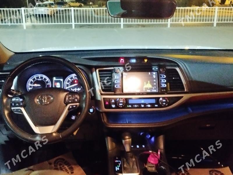 Toyota Highlander 2019 - 460 000 TMT - Арзув - img 4