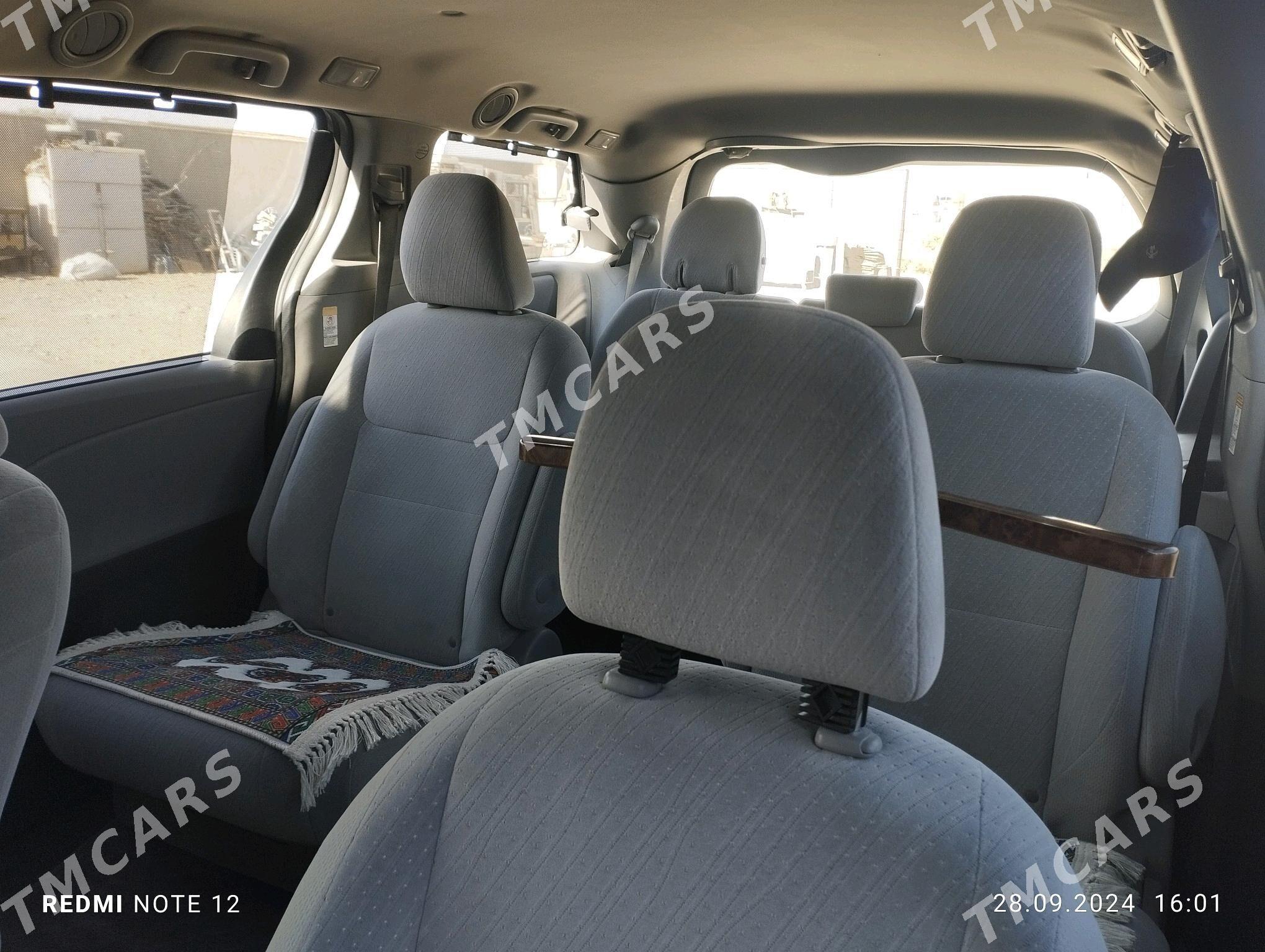 Toyota Sienna 2016 - 312 000 TMT - Теджен - img 5