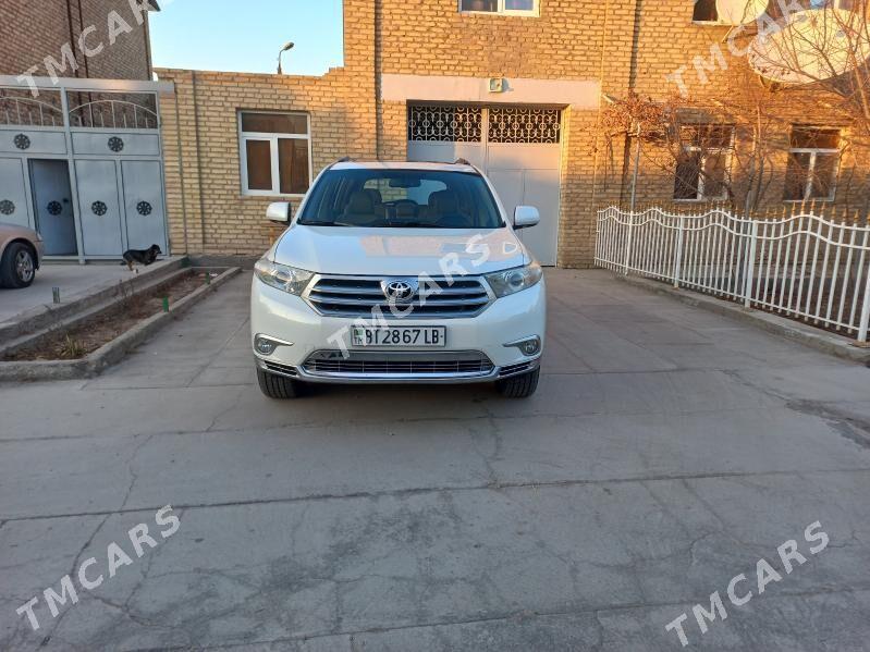 Toyota Highlander 2011 - 350 000 TMT - Türkmenabat - img 2