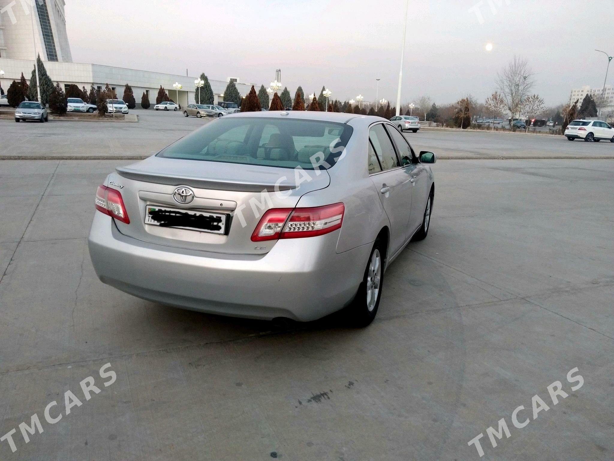 Toyota Camry 2011 - 180 000 TMT - Дашогуз - img 3