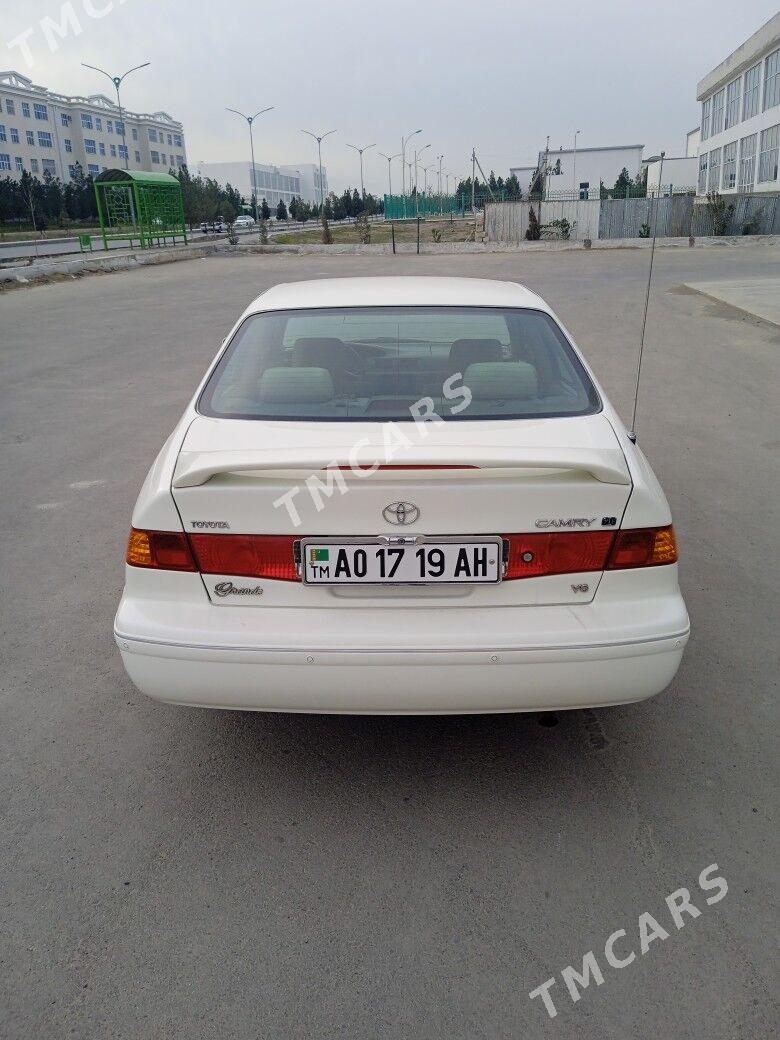 Toyota Camry 2000 - 145 000 TMT - Анев - img 3