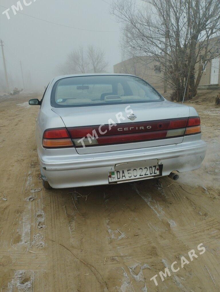 Nissan Cefiro 1995 - 30 000 TMT - Акдепе - img 2